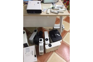 Thu mua máy chiếu cũ giá cao tại Hà Nội mua bán máy chiếu cũ